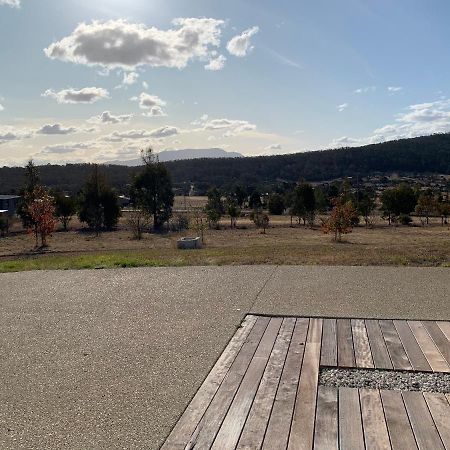 Hotel Couples Retreat With Mountain View Near Hobart Sandford Exterior foto